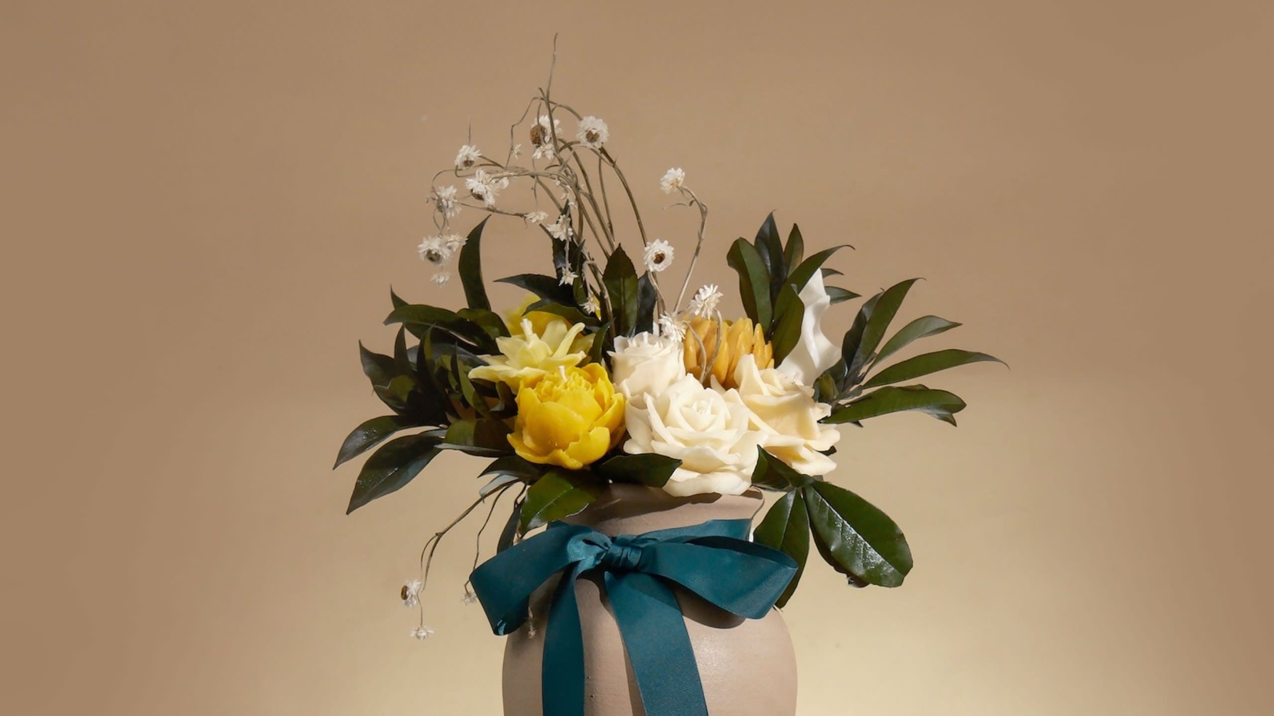 Floral Candle Arrangements collection